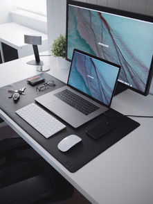 現代簡約辦公空間 極簡設計下的高效工作體驗